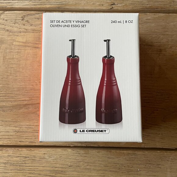 NEW Le Creuset Stoneware Classic 8 oz Oil & Vinegar Set Flame Orange - Picture 7 of 12